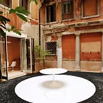Διαμέρισμα Pw - A Contemporary Jewel In Palazzo Widmann