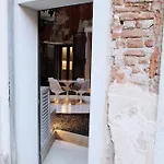 Pw - A Contemporary Jewel In Palazzo Widmann Διαμέρισμα