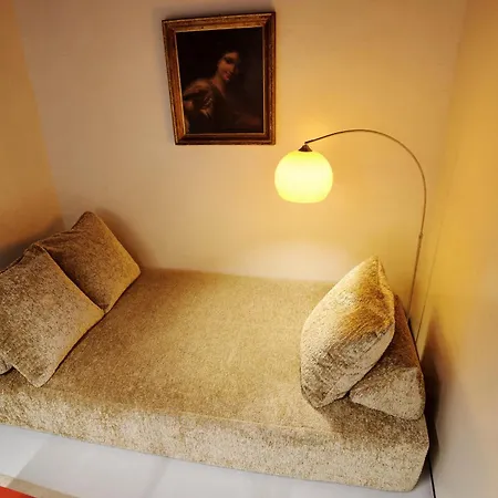 Pw - A Contemporary Jewel In Palazzo Widmann *