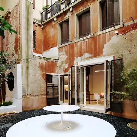 Pw - A Contemporary Jewel In Palazzo Widmann Апартаменты *